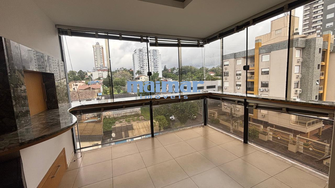 Apartamento semi-mobiliado com 2 quartos